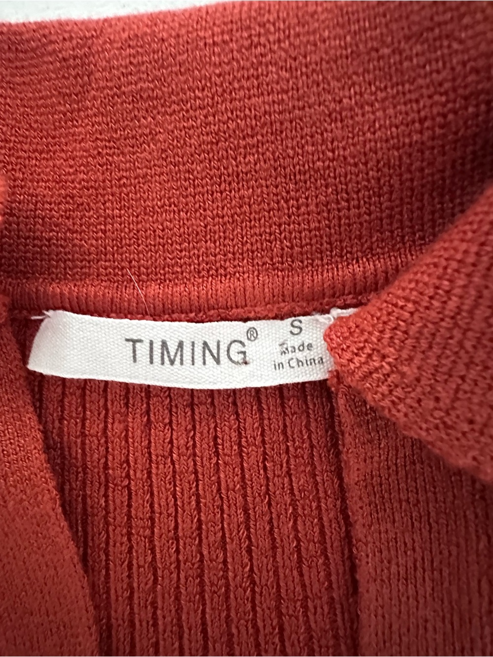 TIMING Ribbed Open-Back & Front Cutout Cropped Sweater (Rust / Size S) - Picture 4 of 7